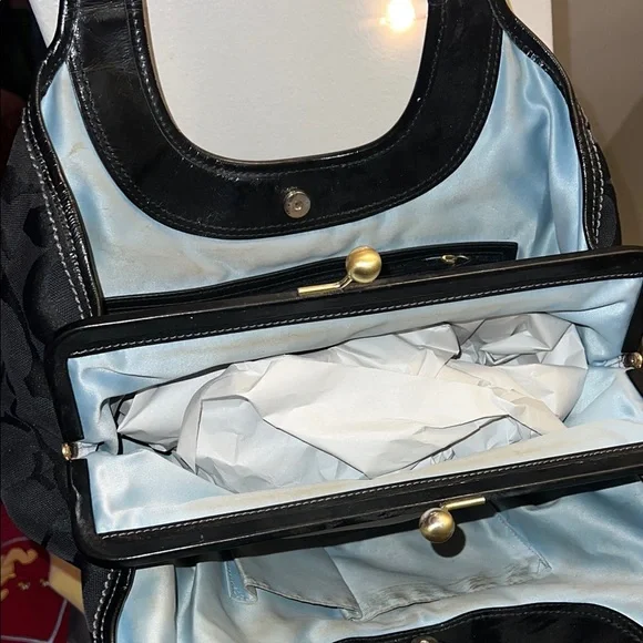 Coach Kisslock Canvas and Patent Leather Black Purse - Picture 6 of 8